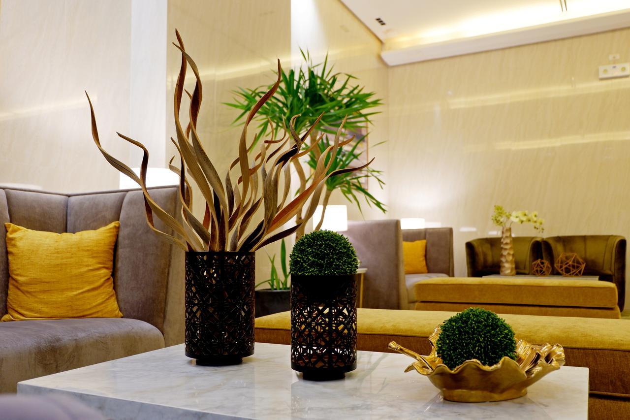 Travellers 101 Condo Near Manila Airport Kültér fotó